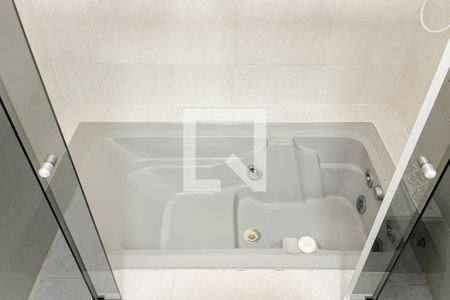 Casa para alugar com 320m², 5 quartos e 4 vagas Casa para alugar com 320m², 5 quartos e 4 vagasBanheiro Social