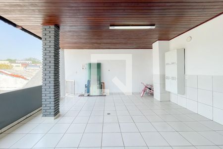 Casa para alugar com 320m², 5 quartos e 4 vagas Casa para alugar com 320m², 5 quartos e 4 vagasVaranda