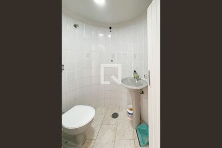 Casa para alugar com 320m², 5 quartos e 4 vagas Casa para alugar com 320m², 5 quartos e 4 vagasLavabo