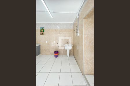 Casa para alugar com 320m², 5 quartos e 4 vagas Casa para alugar com 320m², 5 quartos e 4 vagasÁrea de Serviço