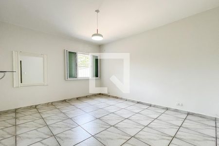 Casa para alugar com 320m², 5 quartos e 4 vagas Casa para alugar com 320m², 5 quartos e 4 vagasSuíte 1