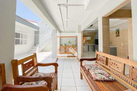 Casa para alugar com 320m², 5 quartos e 4 vagas Casa para alugar com 320m², 5 quartos e 4 vagasÁrea - Churrasqueira