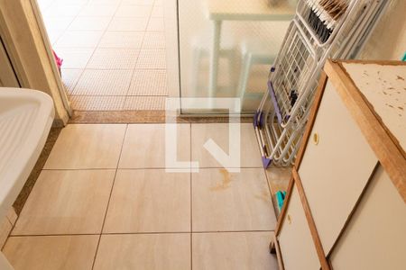 Casa à venda com 135m², 3 quartos e 3 vagas Casa à venda com 135m², 3 quartos e 3 vagasÁREA DE SERVIÇO