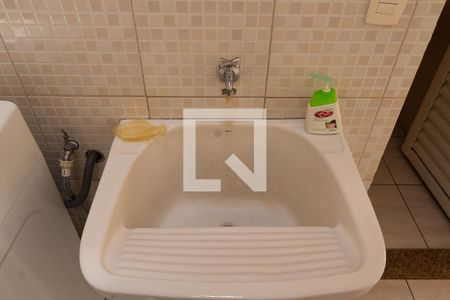 Casa à venda com 135m², 3 quartos e 3 vagas Casa à venda com 135m², 3 quartos e 3 vagasÁREA DE SERVIÇO