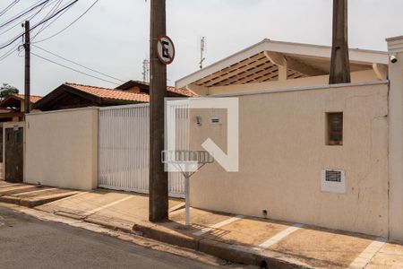 Casa à venda com 135m², 3 quartos e 3 vagas Casa à venda com 135m², 3 quartos e 3 vagasFACHADA