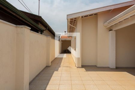 Casa à venda com 135m², 3 quartos e 3 vagas Casa à venda com 135m², 3 quartos e 3 vagasÁREA EXTERNA FRENTE