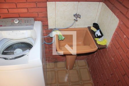 Casa à venda com 160m², 2 quartos e 2 vagasÁrea de serviço/ Lavanderia