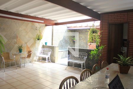 Casa à venda com 160m², 2 quartos e 2 vagasEspaço gourmet