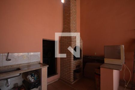 Casa à venda com 350m², 3 quartos e 3 vagas Casa à venda com 350m², 3 quartos e 3 vagasChurrasqueira