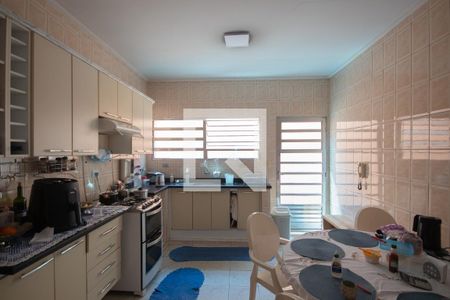 Casa à venda com 350m², 3 quartos e 3 vagas Casa à venda com 350m², 3 quartos e 3 vagasCozinha