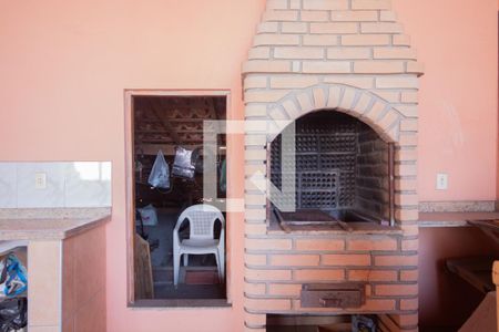 Casa à venda com 350m², 3 quartos e 3 vagas Casa à venda com 350m², 3 quartos e 3 vagasChurrasqueira