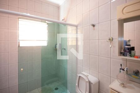 Casa à venda com 350m², 3 quartos e 3 vagas Casa à venda com 350m², 3 quartos e 3 vagasBanheiro 2