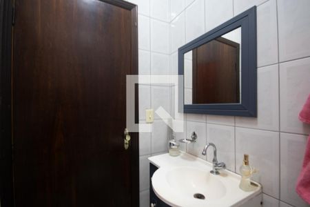 Casa à venda com 350m², 3 quartos e 3 vagas Casa à venda com 350m², 3 quartos e 3 vagasBanheiro de serviço