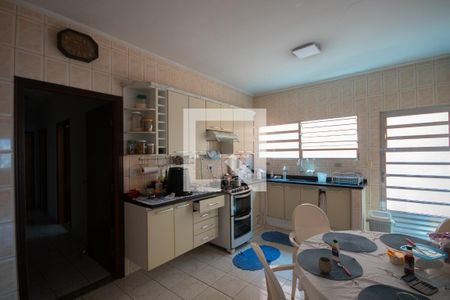 Casa à venda com 350m², 3 quartos e 3 vagas Casa à venda com 350m², 3 quartos e 3 vagasCozinha
