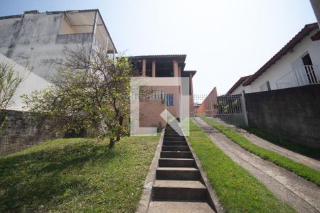 Casa à venda com 350m², 3 quartos e 3 vagas Casa à venda com 350m², 3 quartos e 3 vagasQuintal