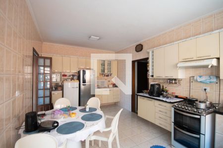 Casa à venda com 350m², 3 quartos e 3 vagas Casa à venda com 350m², 3 quartos e 3 vagasCozinha