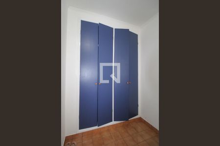 Casa à venda com 100m², 2 quartos e 4 vagasEscritório