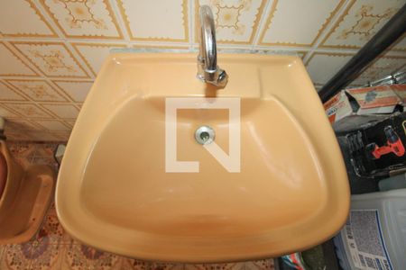 Casa à venda com 100m², 2 quartos e 4 vagasBanheiro de serviço