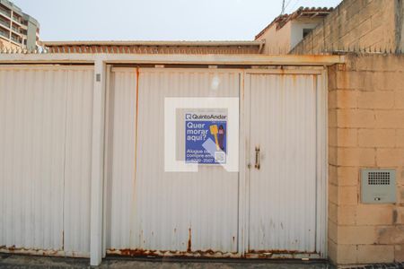 Casa à venda com 100m², 2 quartos e 4 vagasPlaca 