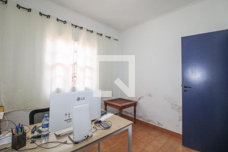 Casa à venda com 100m², 2 quartos e 4 vagasEscritório