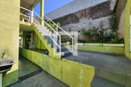 Casa à venda com 360m², 3 quartos e 1 vaga Casa à venda com 360m², 3 quartos e 1 vagaÁrea