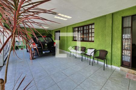 Casa à venda com 360m², 3 quartos e 1 vaga Casa à venda com 360m², 3 quartos e 1 vagaGaragem