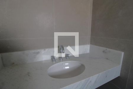 Apartamento à venda com 155m², 3 quartos e 3 vagasPia banheiro da suíte 2