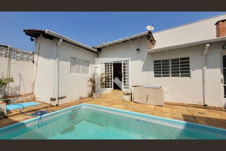 Casa à venda com 150m², 2 quartos e 2 vagasPiscina