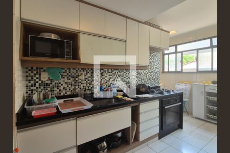 Apartamento à venda com 90m², 3 quartos e 2 vagas Apartamento à venda com 90m², 3 quartos e 2 vagasCozinha