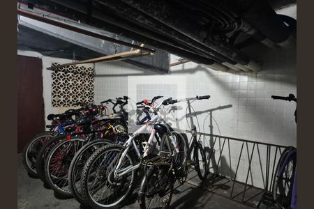 Apartamento à venda com 90m², 3 quartos e 2 vagas Apartamento à venda com 90m², 3 quartos e 2 vagasÁrea comum