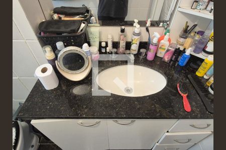 Apartamento à venda com 90m², 3 quartos e 2 vagas Apartamento à venda com 90m², 3 quartos e 2 vagasBanheiro da Suíte