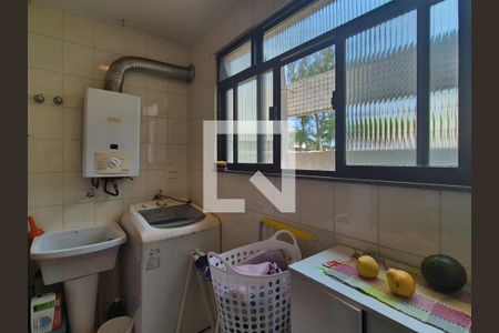Apartamento à venda com 90m², 3 quartos e 2 vagas Apartamento à venda com 90m², 3 quartos e 2 vagasÁrea de Serviço