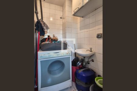 Apartamento à venda com 90m², 3 quartos e 2 vagas Apartamento à venda com 90m², 3 quartos e 2 vagasBanheiro de serviço