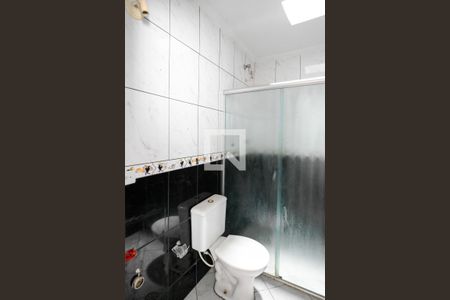 Casa à venda com 145m², 3 quartos e 2 vagas Casa à venda com 145m², 3 quartos e 2 vagasBanheiro Social