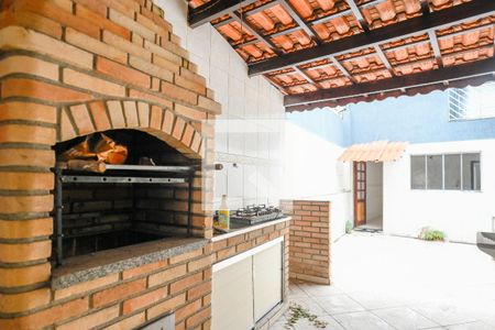 Casa à venda com 145m², 3 quartos e 2 vagas Casa à venda com 145m², 3 quartos e 2 vagasChurrasqueira