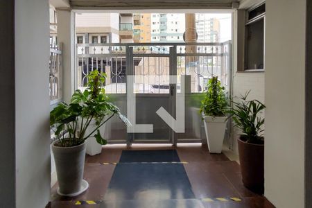 Apartamento para alugar com 125m², 3 quartos e 2 vagas Apartamento para alugar com 125m², 3 quartos e 2 vagasHall de entrada