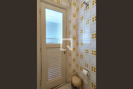 Apartamento para alugar com 125m², 3 quartos e 2 vagas Apartamento para alugar com 125m², 3 quartos e 2 vagasBanheiro de Serviço