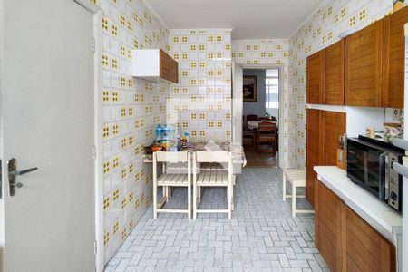 Apartamento para alugar com 125m², 3 quartos e 2 vagas Apartamento para alugar com 125m², 3 quartos e 2 vagasCozinha