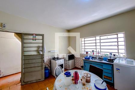 Casa à venda com 231m², 4 quartos e sem vagaCozinha 2