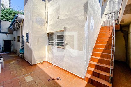 Casa à venda com 231m², 4 quartos e sem vagaÁrea externa