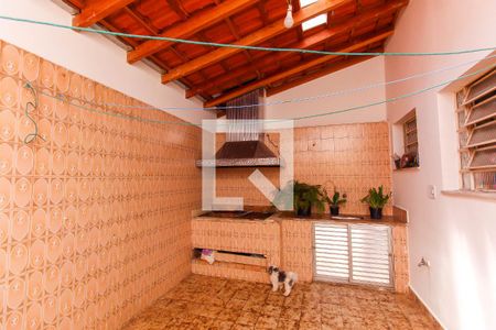 Casa à venda com 160m², 3 quartos e 2 vagas Casa à venda com 160m², 3 quartos e 2 vagasÁrea externa