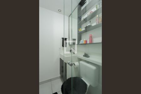 Apartamento à venda com 38m², 2 quartos e sem vaga Apartamento à venda com 38m², 2 quartos e sem vagaBanheiro