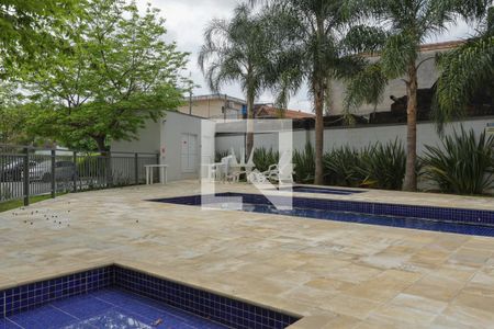 Apartamento à venda com 38m², 2 quartos e sem vaga Apartamento à venda com 38m², 2 quartos e sem vagaÁrea comum - Piscina