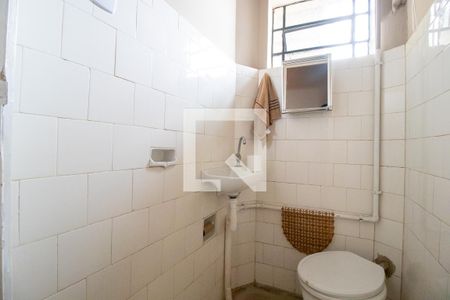 Casa para alugar com 420m², 4 quartos e sem vaga Casa para alugar com 420m², 4 quartos e sem vagaBanheiro de serviço