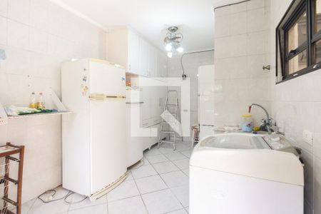 Casa à venda com 180m², 2 quartos e 3 vagas Casa à venda com 180m², 2 quartos e 3 vagasÁrea de Serviço