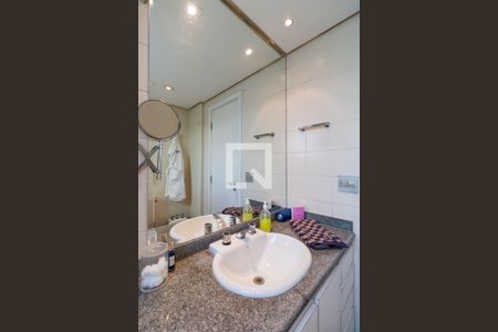 Apartamento à venda com 127m², 3 quartos e 2 vagas Apartamento à venda com 127m², 3 quartos e 2 vagasBanheiro 1