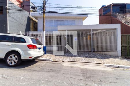 Casa à venda com 130m², 3 quartos e 3 vagasFachada