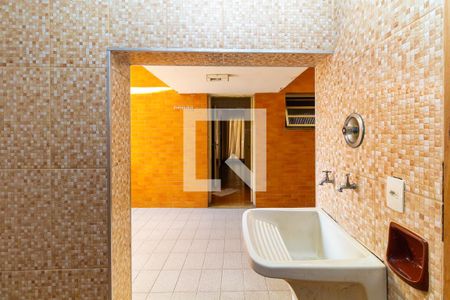 Casa à venda com 130m², 3 quartos e 3 vagasÁrea de Serviço