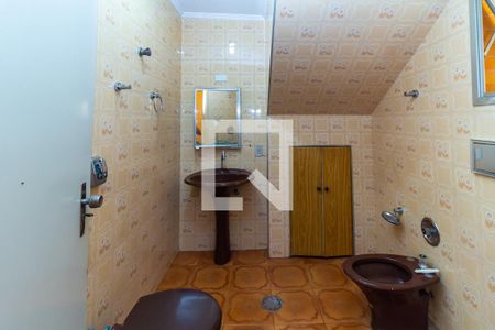 Casa à venda com 130m², 3 quartos e 3 vagasBanheiro 2