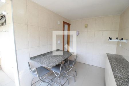 Apartamento para alugar com 77m², 3 quartos e sem vagaCozinha